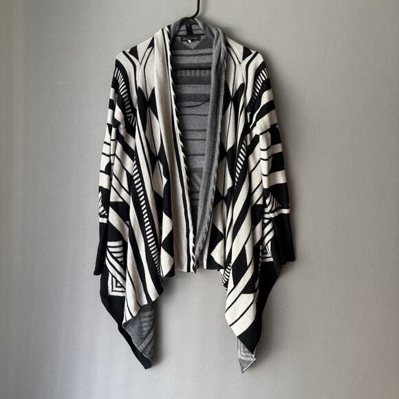 Banana Republic sz S aztec cream black southwest Shrug - Picture 1 of 10